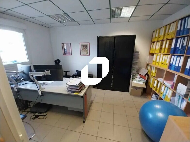Bureau dans Eysines à vendre - Photo intérieure – Image 1 sur 8