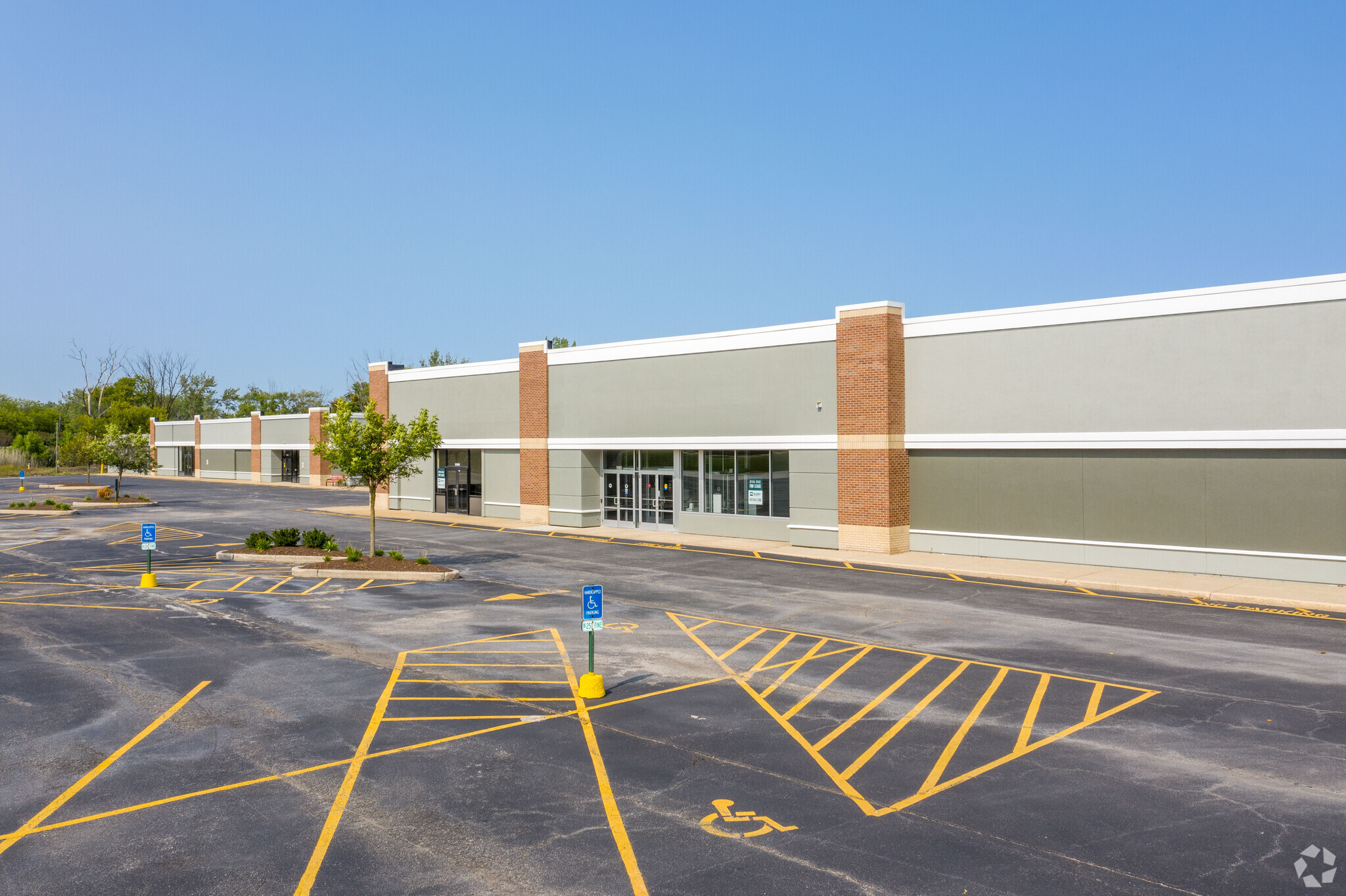 8301-8349 Indianapolis Blvd, Highland, IN à louer Photo principale– Image 1 sur 22