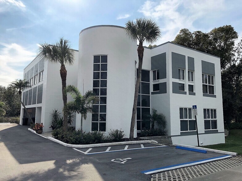 3005 State Rd 590, Clearwater, FL à louer - Photo de l’immeuble – Image 1 sur 1