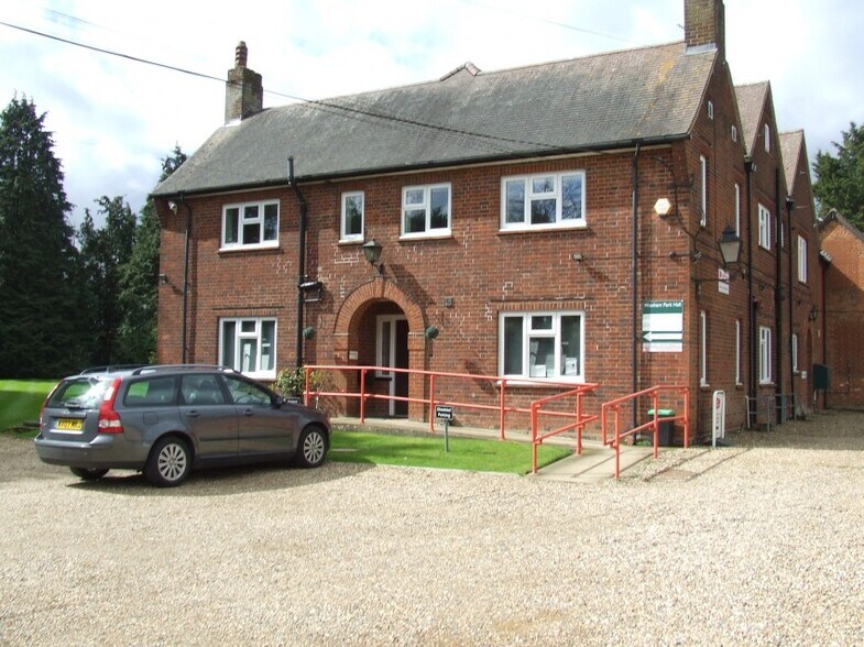Wexham Street, Slough à louer - Photo de l’immeuble – Image 1 sur 2