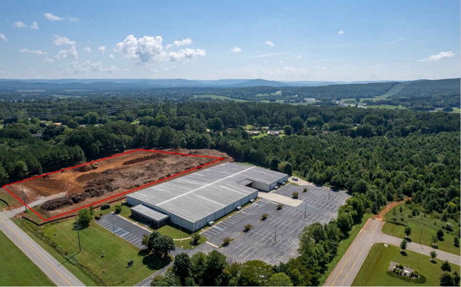 65 Shields Rd NE, Huntsville, AL à louer - Photo de l’immeuble – Image 3 sur 5