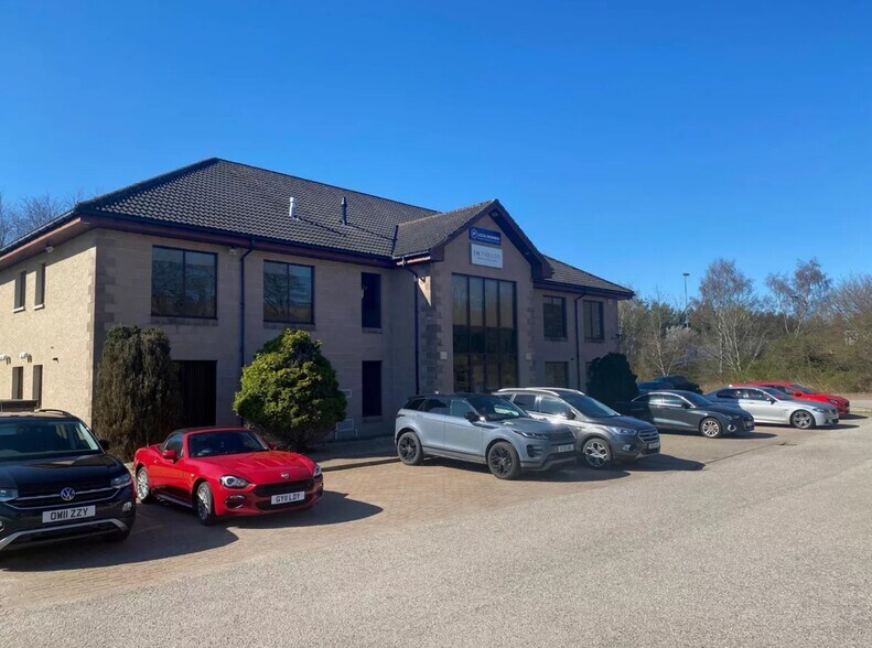 Woodburn Rd, Blackburn à louer - Photo principale – Image 1 sur 1