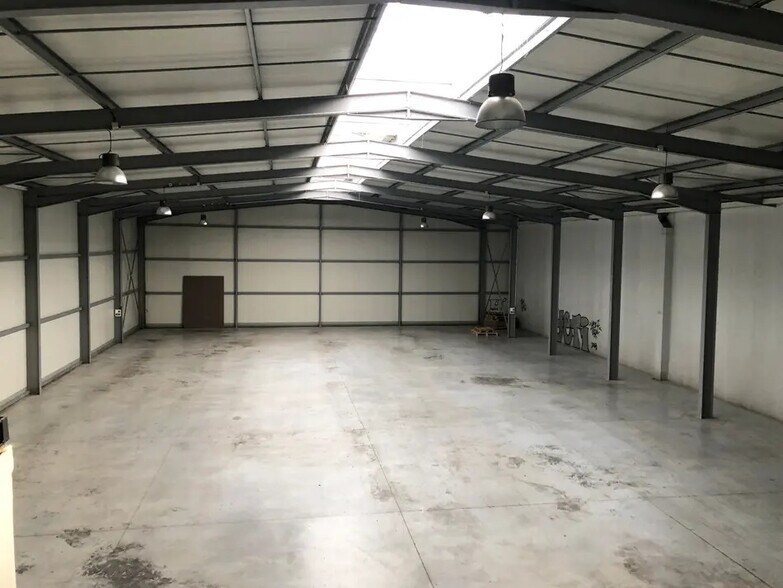 Local d’activités dans Montrabé à louer - Photo intérieure – Image 3 sur 6