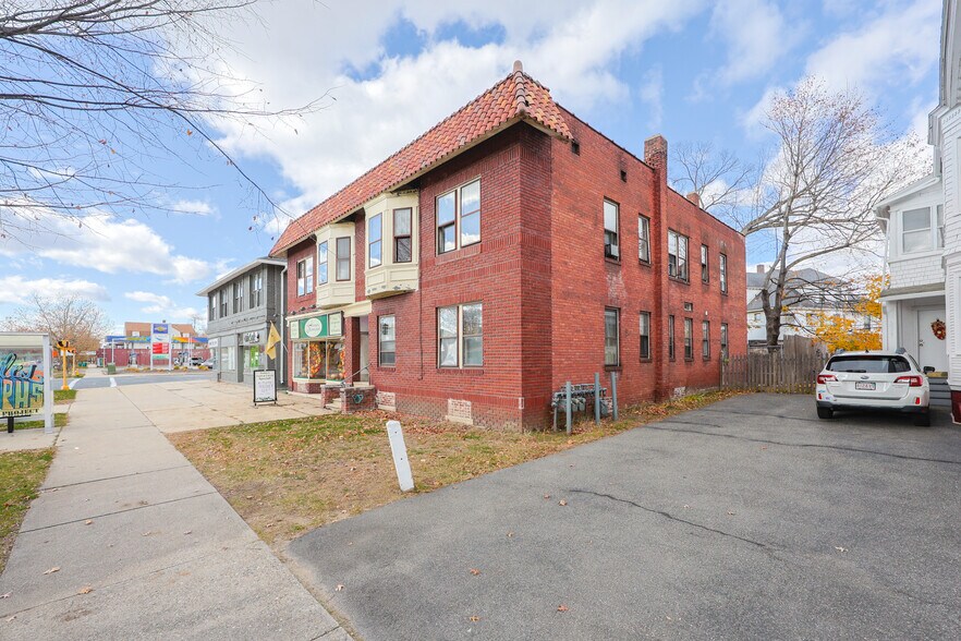 760 Sumner Ave, Springfield, MA à vendre - Photo de l’immeuble – Image 3 sur 10