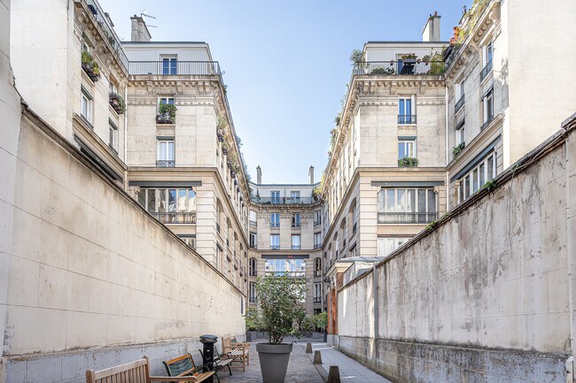 Plus de détails pour 41 Rue De L'Echiquier, Paris - Bureau à louer