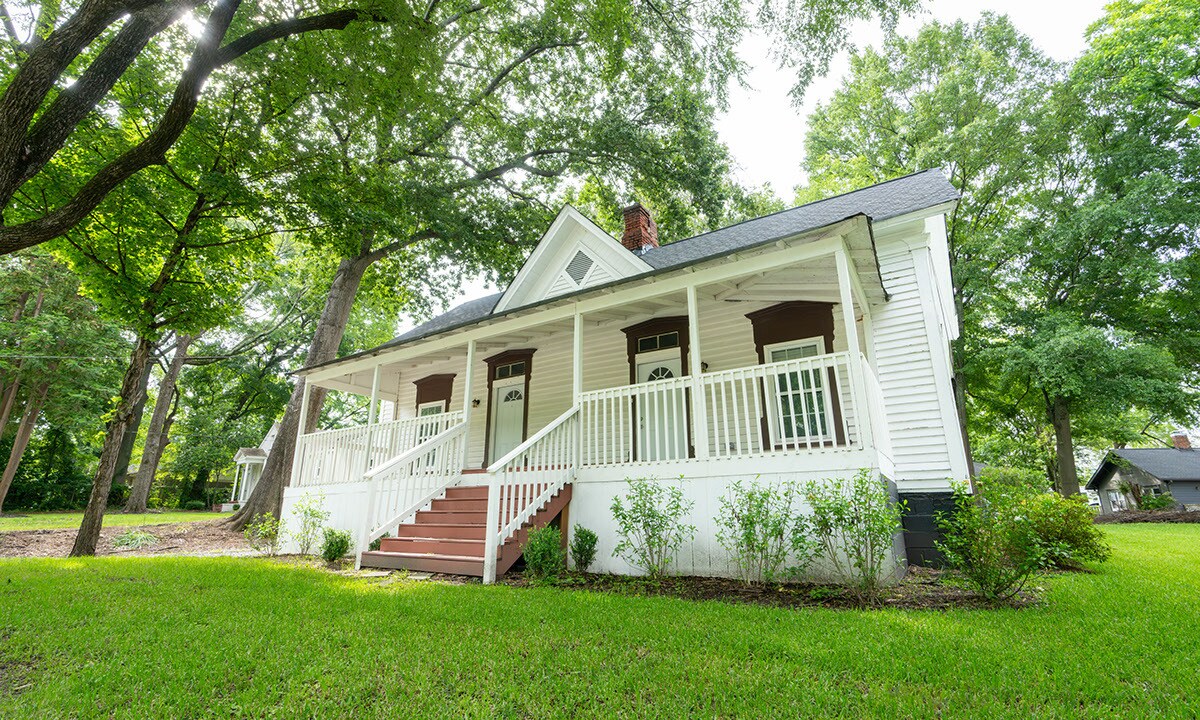 2115 Bolton Rd NW, Atlanta, GA à louer Photo de l’immeuble– Image 1 sur 6