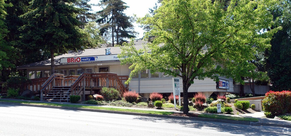 12207 NE 8th St, Bellevue, WA à louer - Photo de l’immeuble – Image 3 sur 8