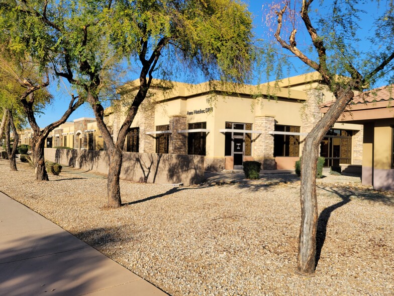 9813 N 95th St, Scottsdale, AZ à louer - Photo de l’immeuble – Image 2 sur 7