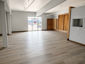 2175 W 7th Ave, Eugene, OR à louer Photo intérieure– Image 2 sur 5