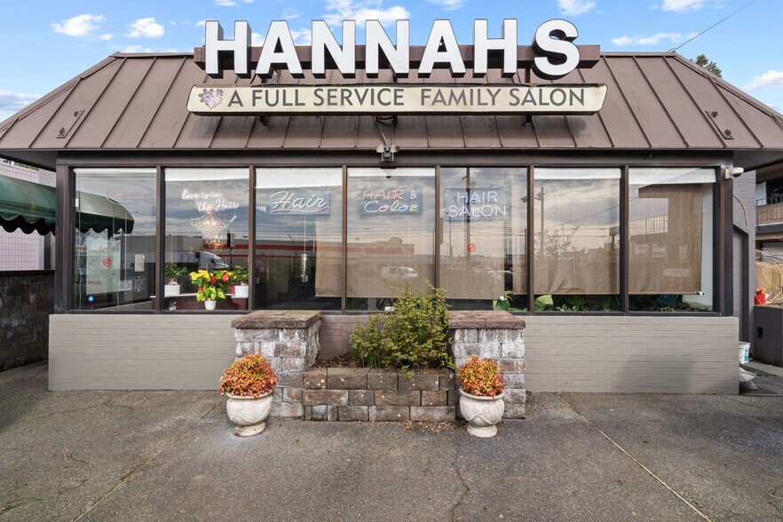 1304 Ocean Beach Hwy, Longview, WA à vendre - Photo de l’immeuble – Image 3 sur 27