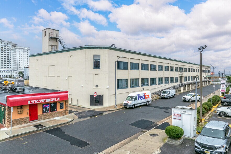 1325 Boardwalk Ave, Atlantic City, NJ à vendre - Photo de l’immeuble – Image 3 sur 16