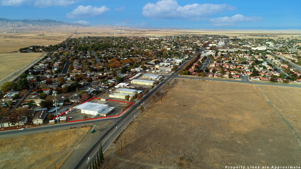 990 W Elm Ave, Coalinga, CA à vendre - Photo de l’immeuble – Image 3 sur 6