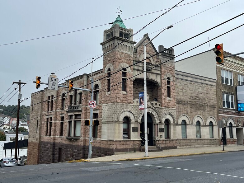260 Sunbury St, Minersville, PA à vendre - Photo de l’immeuble – Image 2 sur 32