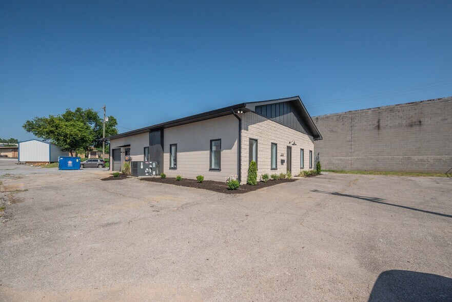 2703 Grandview Ave, Nashville, TN à vendre - Photo de l’immeuble – Image 3 sur 19