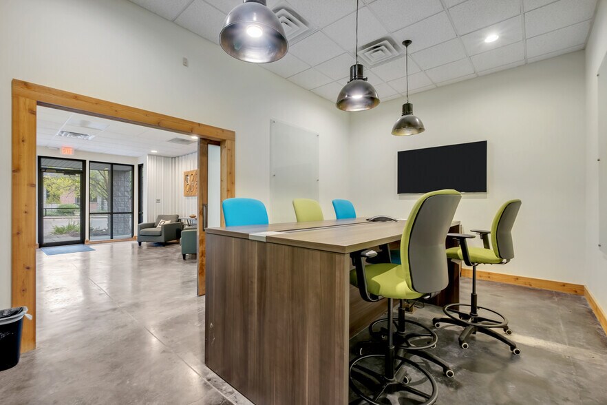 1917 Commonwealth Ln, Tallahassee, FL à louer - Photo de l’immeuble – Image 3 sur 29