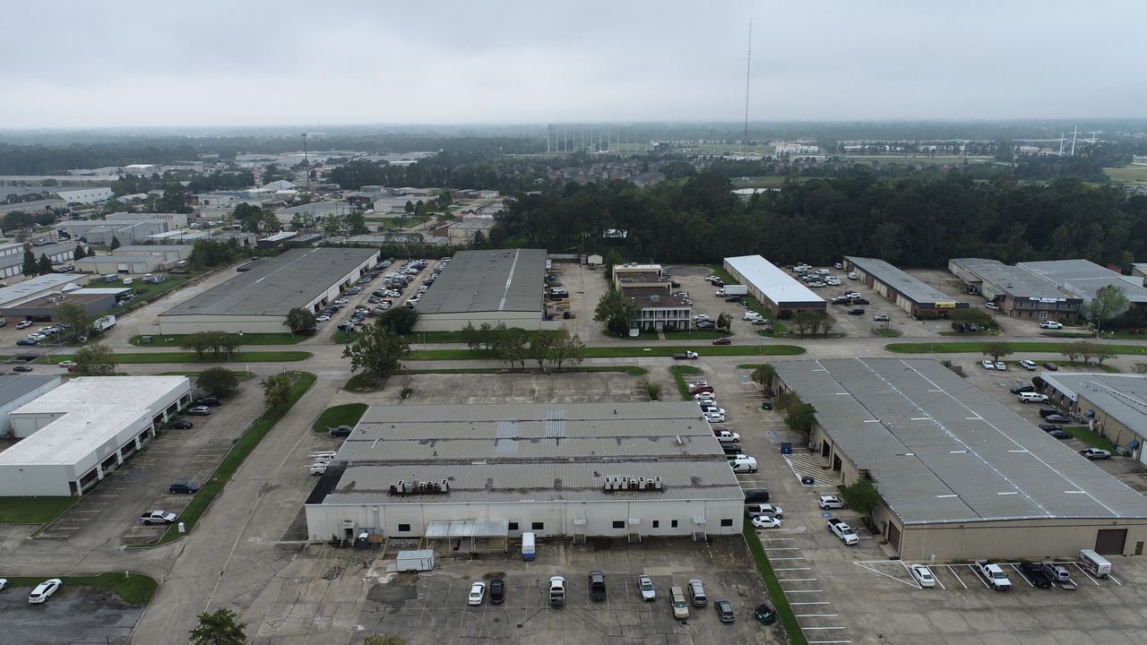 11777 Industriplex Blvd, Baton Rouge, LA à louer Photo de l’immeuble– Image 1 sur 9