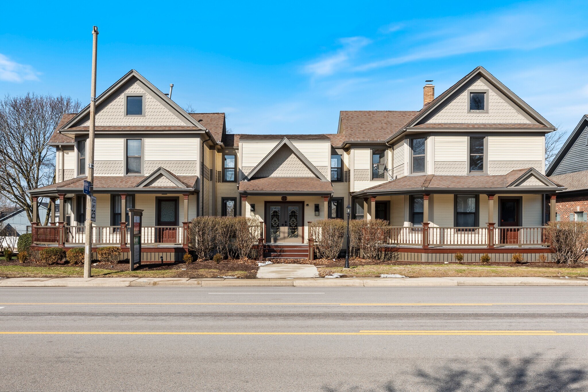 121 N Washington St, Naperville, IL à louer Photo intérieure– Image 1 sur 35