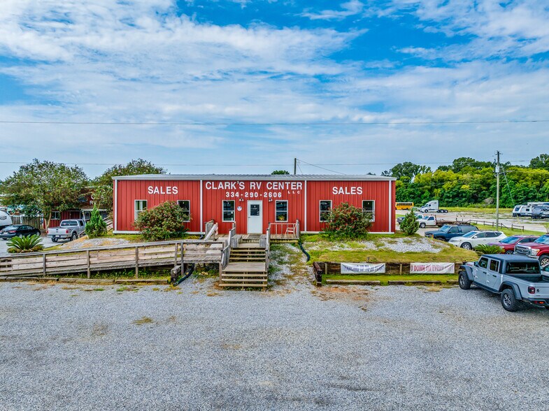 1824 Alabama River Pky, Millbrook, AL à vendre - Photo de l’immeuble – Image 1 sur 7