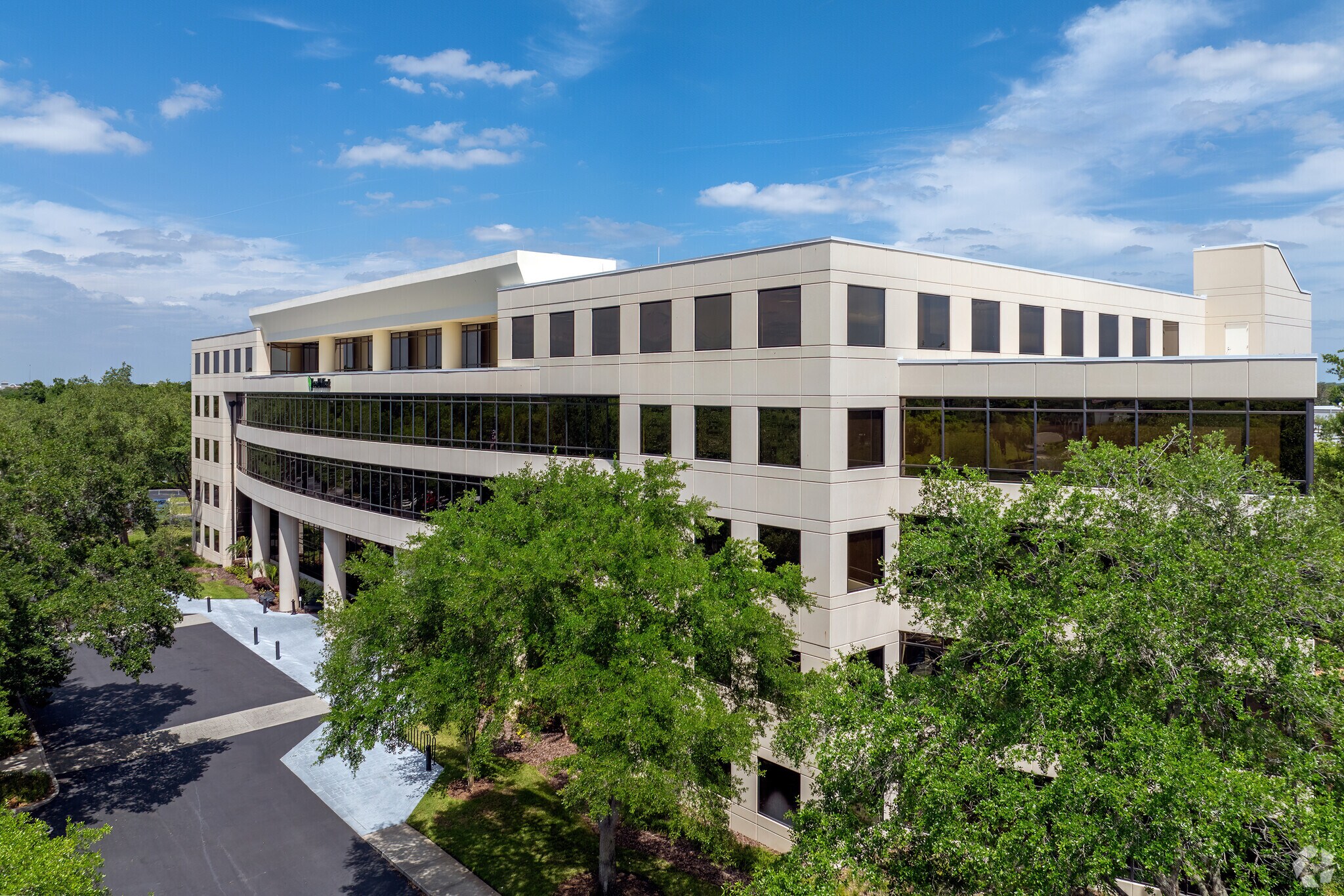 1101 Greenwood Blvd, Lake Mary, FL à louer Photo principale– Image 1 sur 7