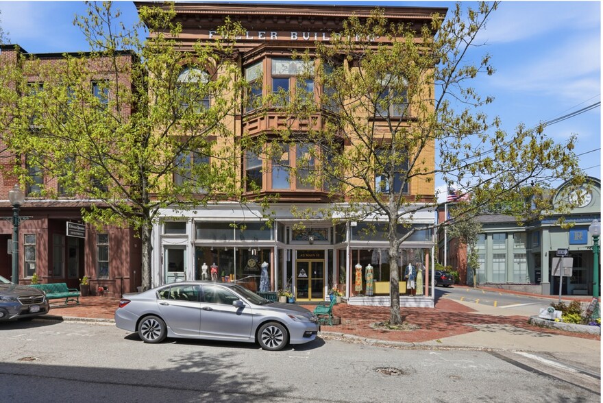 45 Main St, Amesbury, MA à louer - Photo de l’immeuble – Image 2 sur 15