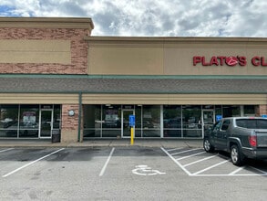 8266 N Lindbergh Blvd, Florissant, MO à louer Photo de l’immeuble– Image 1 sur 1
