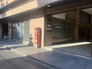 Plus de détails pour Local commercial à louer