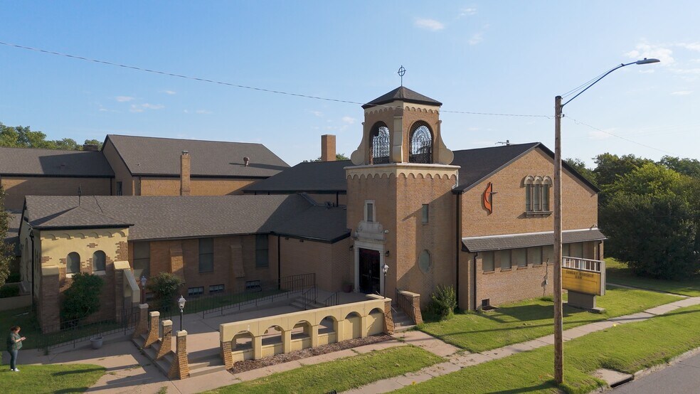 856 S Green St, Wichita, KS à vendre - Photo de l’immeuble – Image 1 sur 18