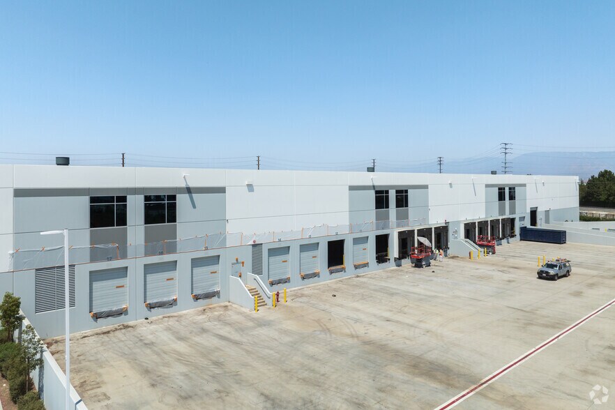 1861 Mountain View, Redlands, CA à louer - Photo de l’immeuble – Image 3 sur 5