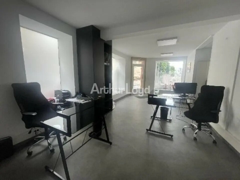 Local commercial dans Reims à louer Photo intérieure– Image 1 sur 8