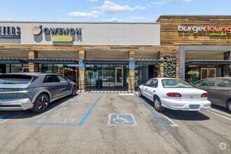 4500-4550 Van Nuys Blvd, Van Nuys, CA à louer Photo de l’immeuble– Image 2 sur 12