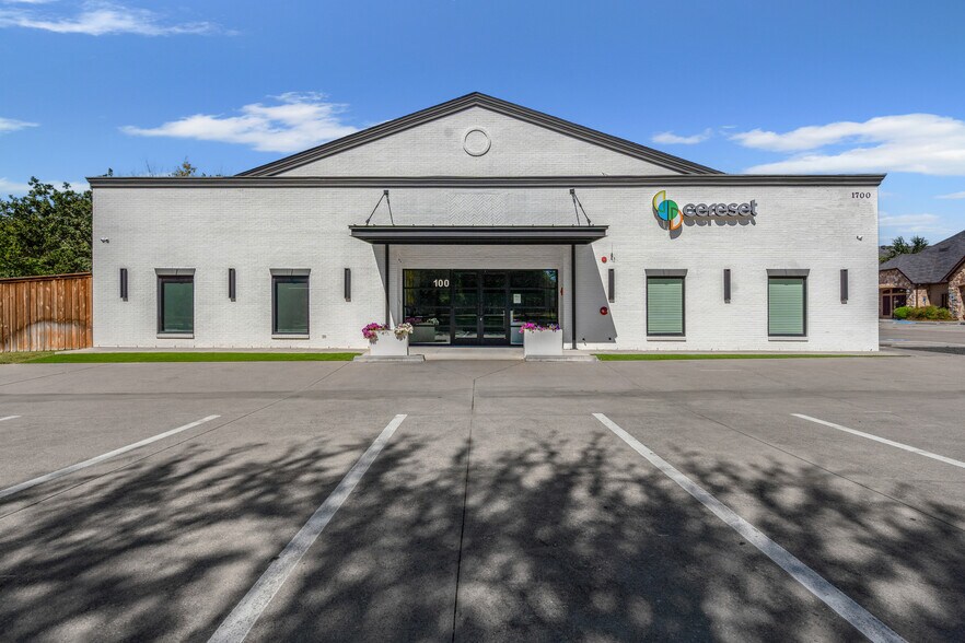 1700 Tennison Pky, Colleyville, TX à vendre - Photo de l’immeuble – Image 1 sur 26