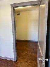 121 S Broadway Ave, Tyler, TX à louer Photo intérieure– Image 2 sur 4