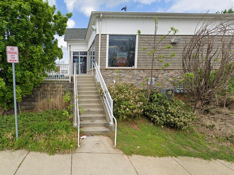 9501 Harford Rd, Parkville, MD à louer - Photo de l’immeuble – Image 3 sur 7