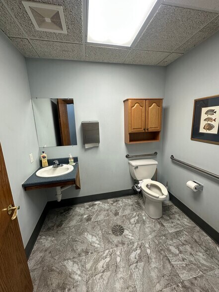 9630 Monrovia St, Lenexa, KS à louer - Photo de l’immeuble – Image 3 sur 17