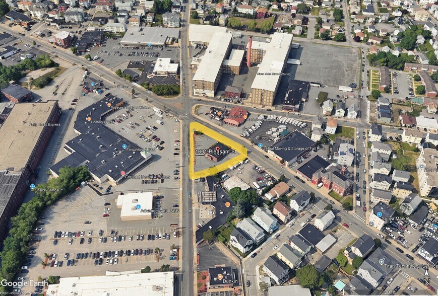 1001 Pleasant St, Fall River, MA à louer - Photo principale – Image 1 sur 1