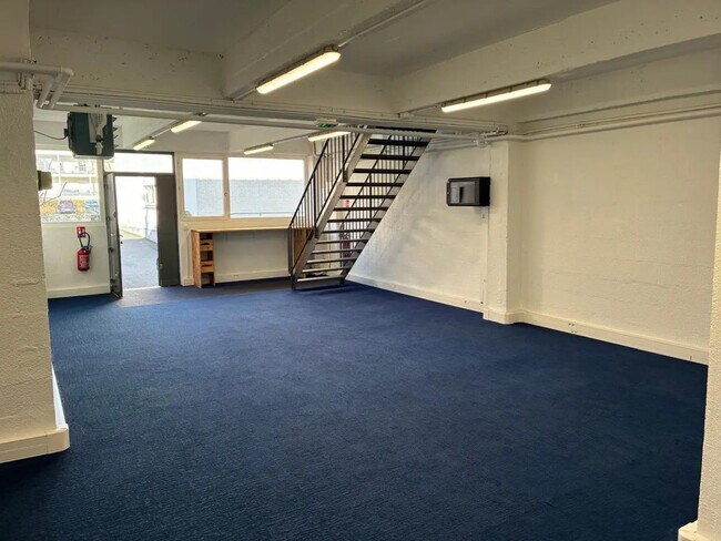 Plus de détails pour Bureau à louer