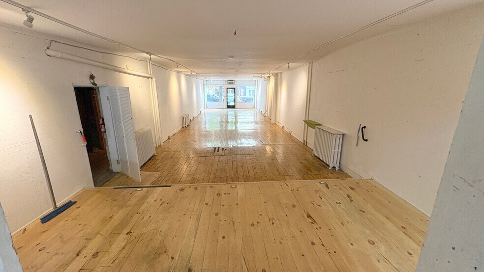 612 Warren St, Hudson, NY à louer - Photo intérieure – Image 3 sur 20