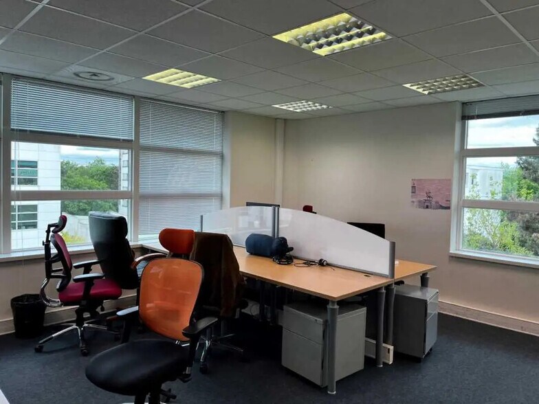 Bureau dans Rennes à louer - Photo de l’immeuble – Image 3 sur 18