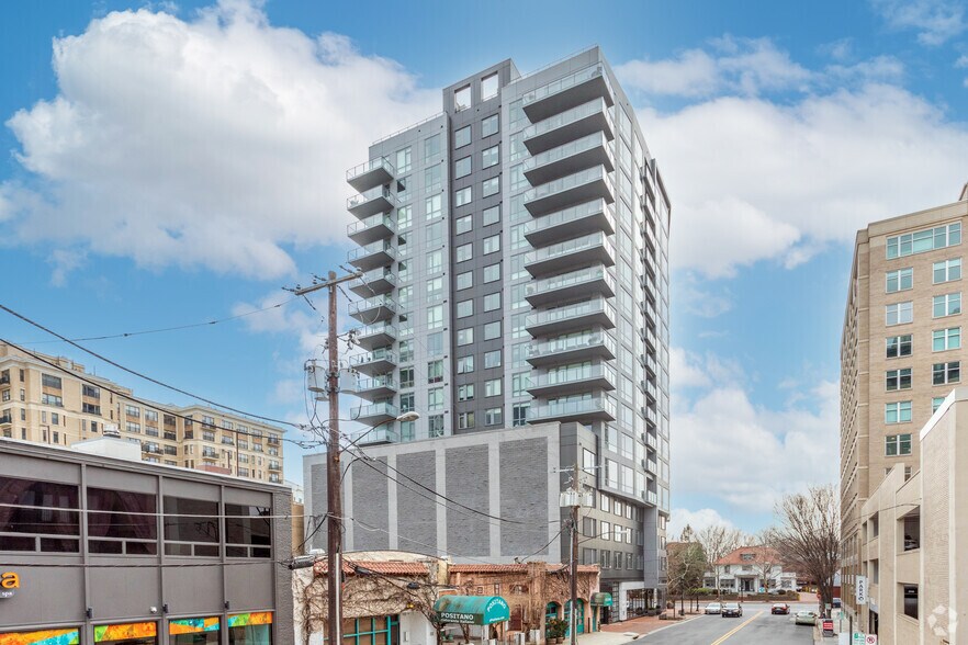 4964 Fairmont Ave, Bethesda, MD à louer - Photo de l’immeuble – Image 3 sur 4