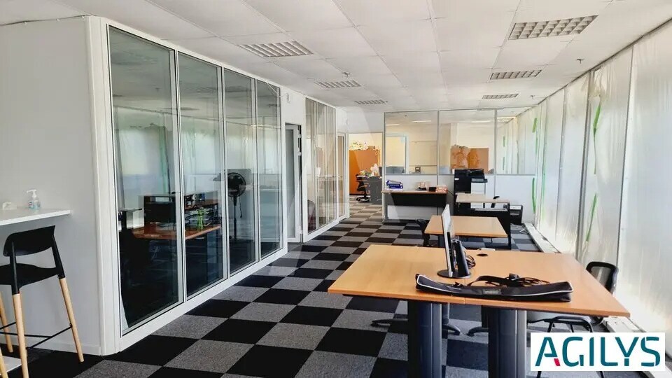 Industriel/Logistique dans Courtaboeuf à louer - Photo intérieure – Image 3 sur 9