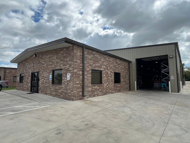 4624 SW 20th St, Oklahoma City, OK à vendre - Photo de l’immeuble – Image 1 sur 9