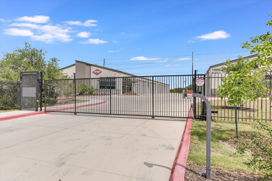 1009 N Ranch 620 Rd, Austin, TX à vendre - Photo de l’immeuble – Image 2 sur 23