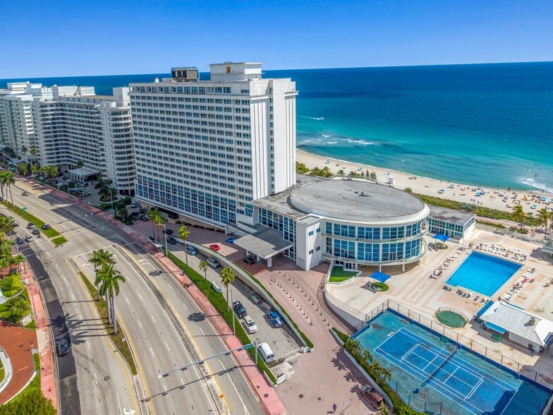 OCEANFRONT MIAMI BEACH AIRBNB PORTFOLIO portefeuille de 6 biens à vendre sur LoopNet.fr - Photo de l’immeuble – Image 1 sur 11