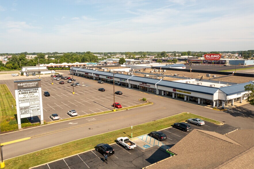 4624-4740 W 38th St, Indianapolis, IN à louer - Photo de l’immeuble – Image 3 sur 3