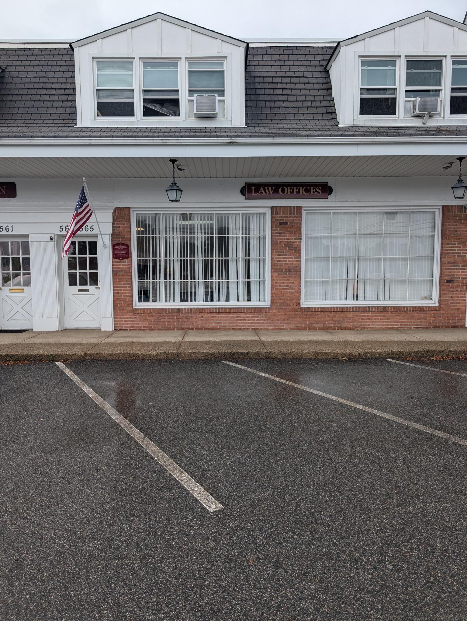 565 Newark Pompton Tpke, Pompton Plains, NJ à louer Photo de l’immeuble– Image 1 sur 5