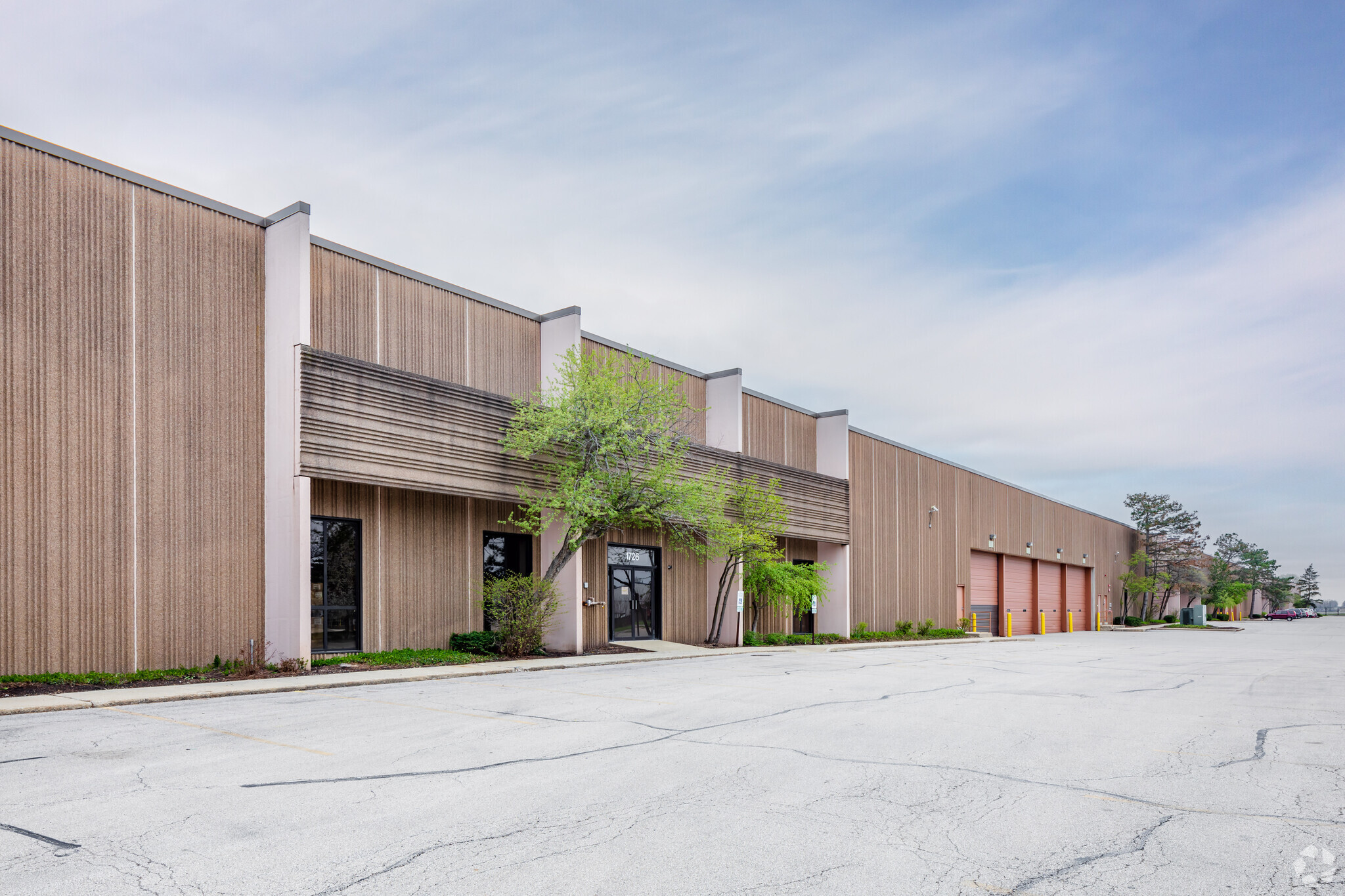 1726-1850 Blackhawk Dr, West Chicago, IL à louer Photo de l’immeuble– Image 1 sur 7