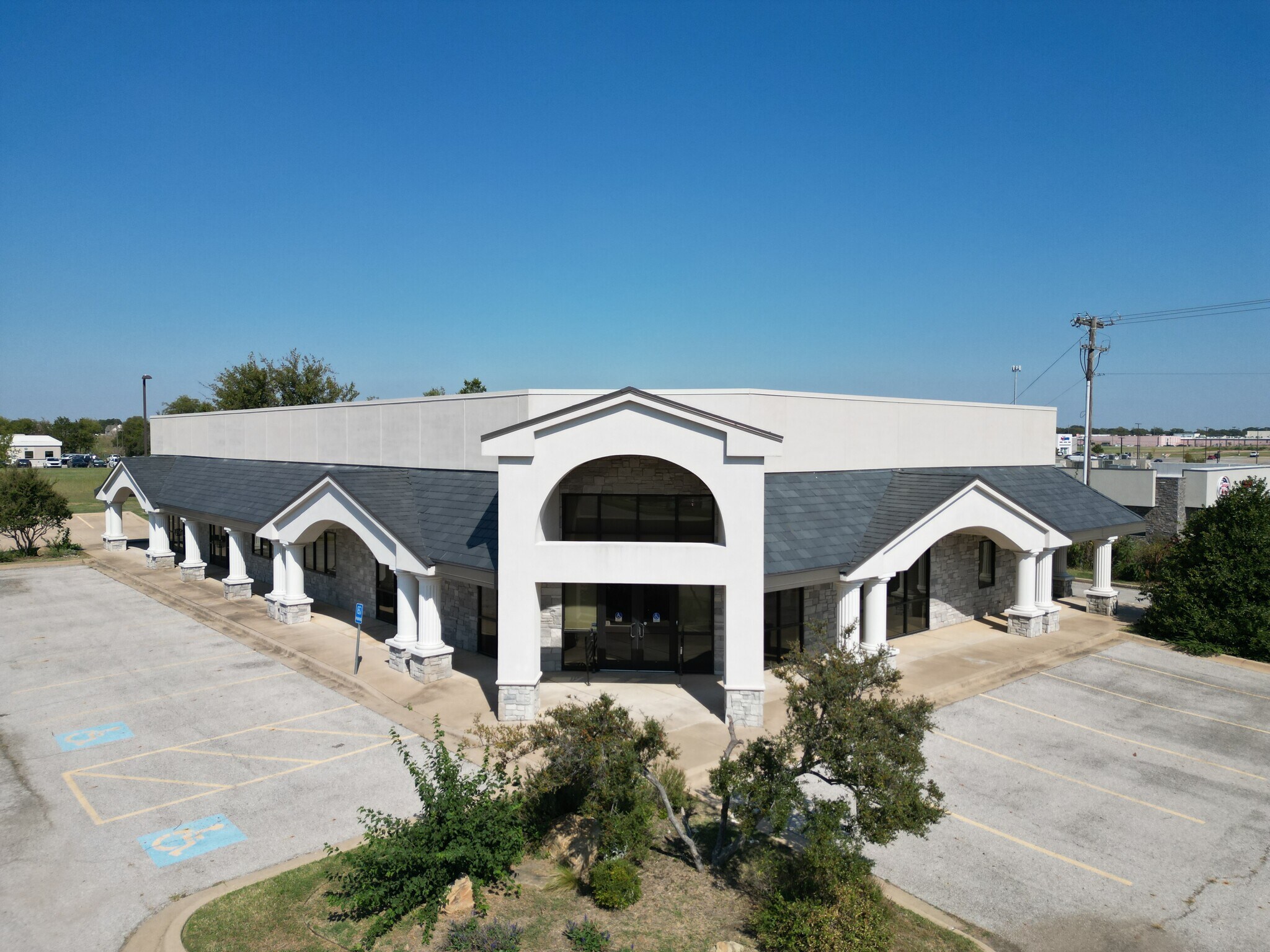 1202 Brookview Dr, Ardmore, OK à vendre Photo principale– Image 1 sur 18