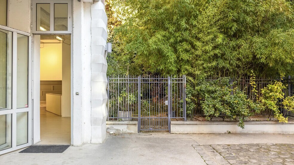 Bureau dans Paris à vendre - Photo de l’immeuble – Image 2 sur 7