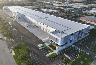 Plus de détails pour 4995 NW 77th Ave, Miami, FL - Industriel/Logistique à louer
