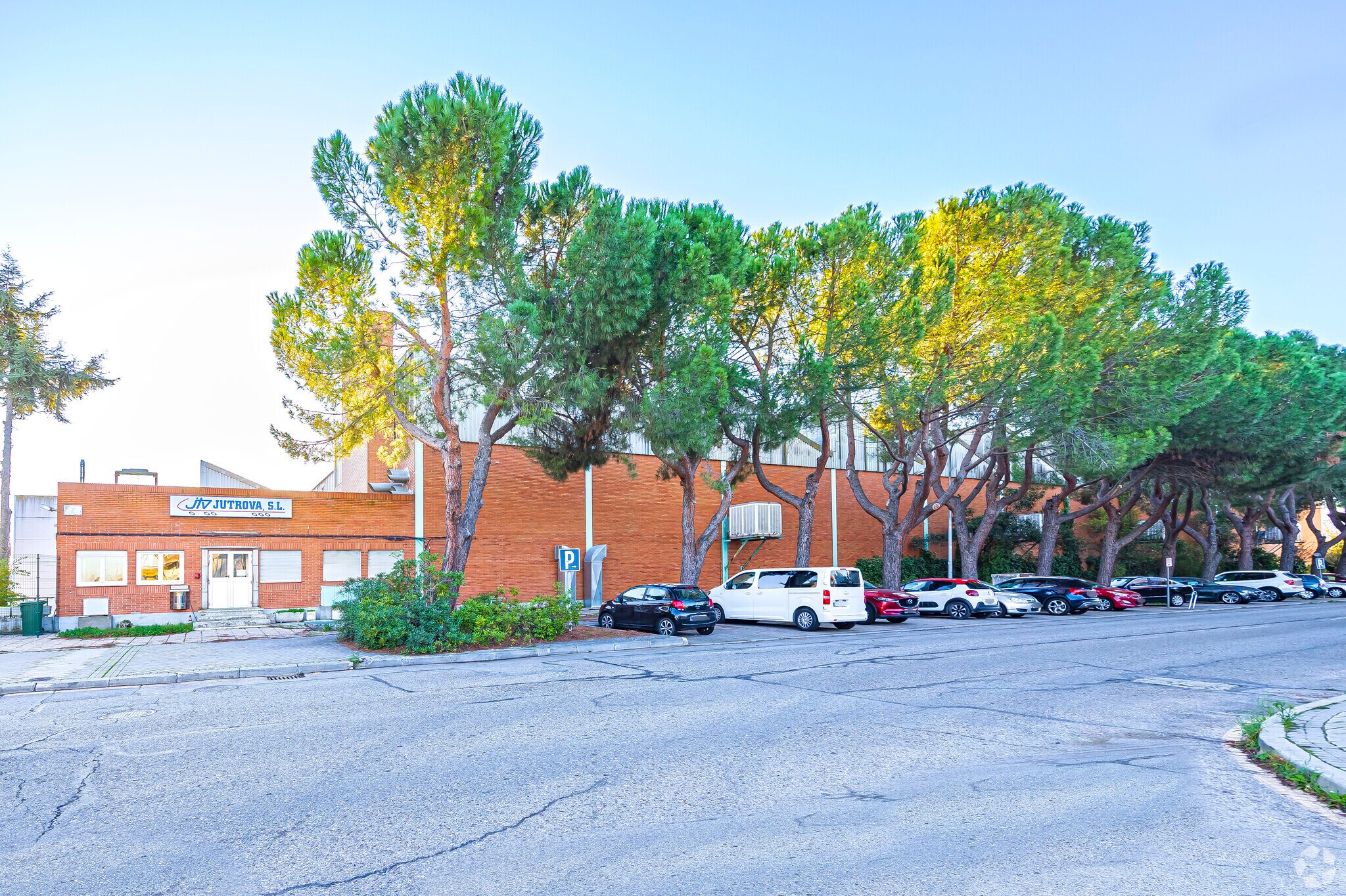 Industriel/Logistique dans Pinto, Madrid à louer Photo de l’immeuble– Image 1 sur 2